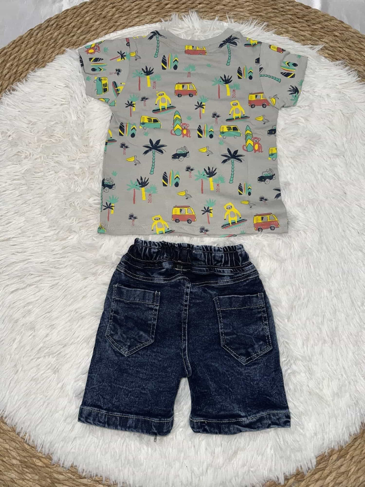 Travel Gray Shorts Set – Boy (Travel Motif Top)
