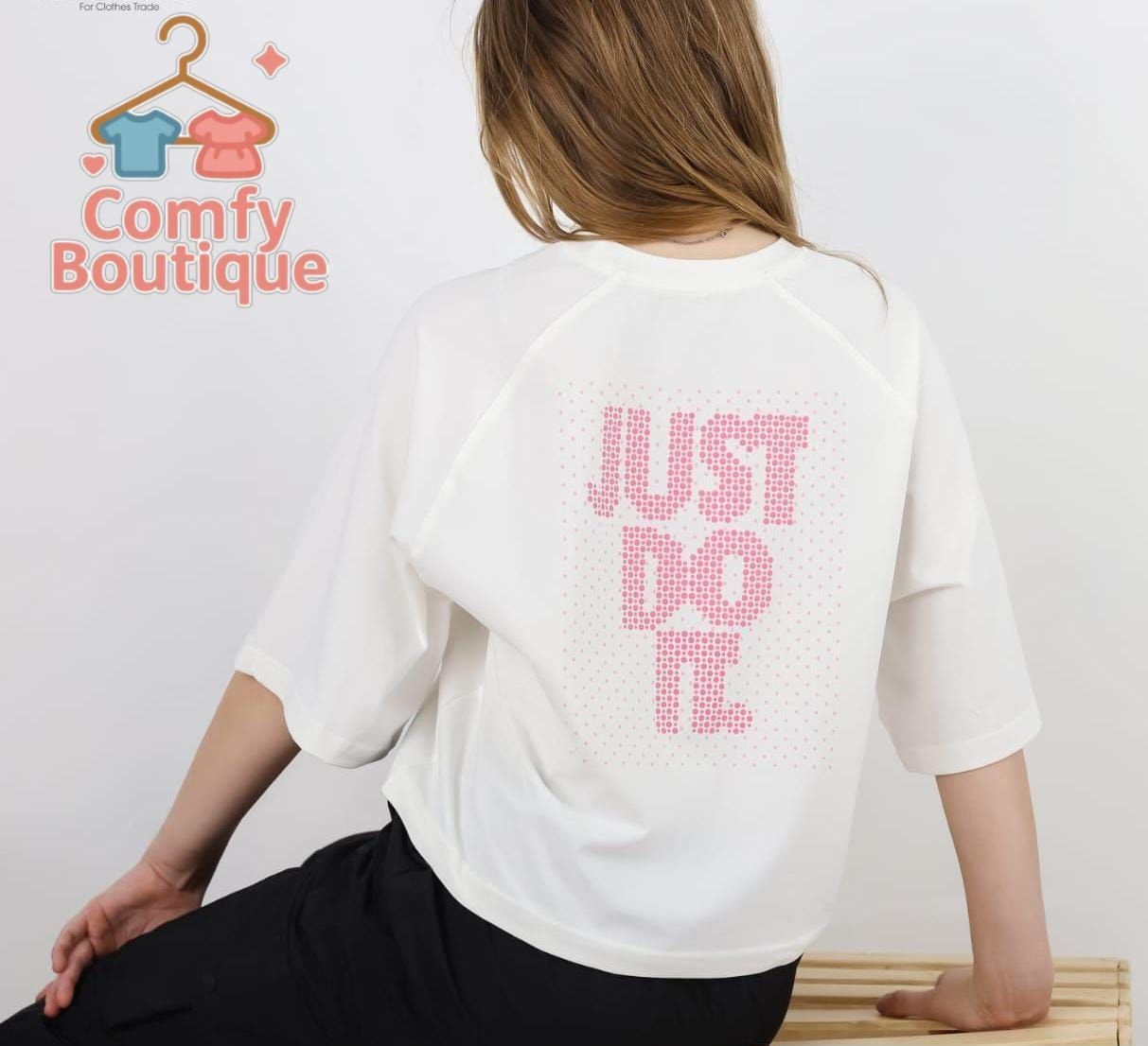 Nike Girls’ Casual Outfit – White Logo T-Shirt & Black Cargo Joggers