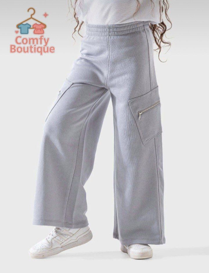 Girls Grey Wide Leg cargo sweatpants pocket