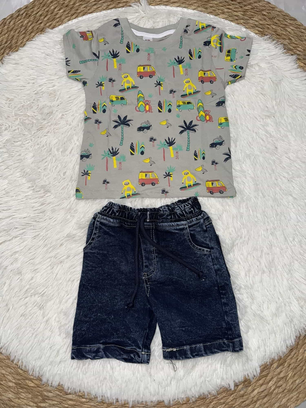 Travel Gray Shorts Set – Boy (Travel Motif Top)