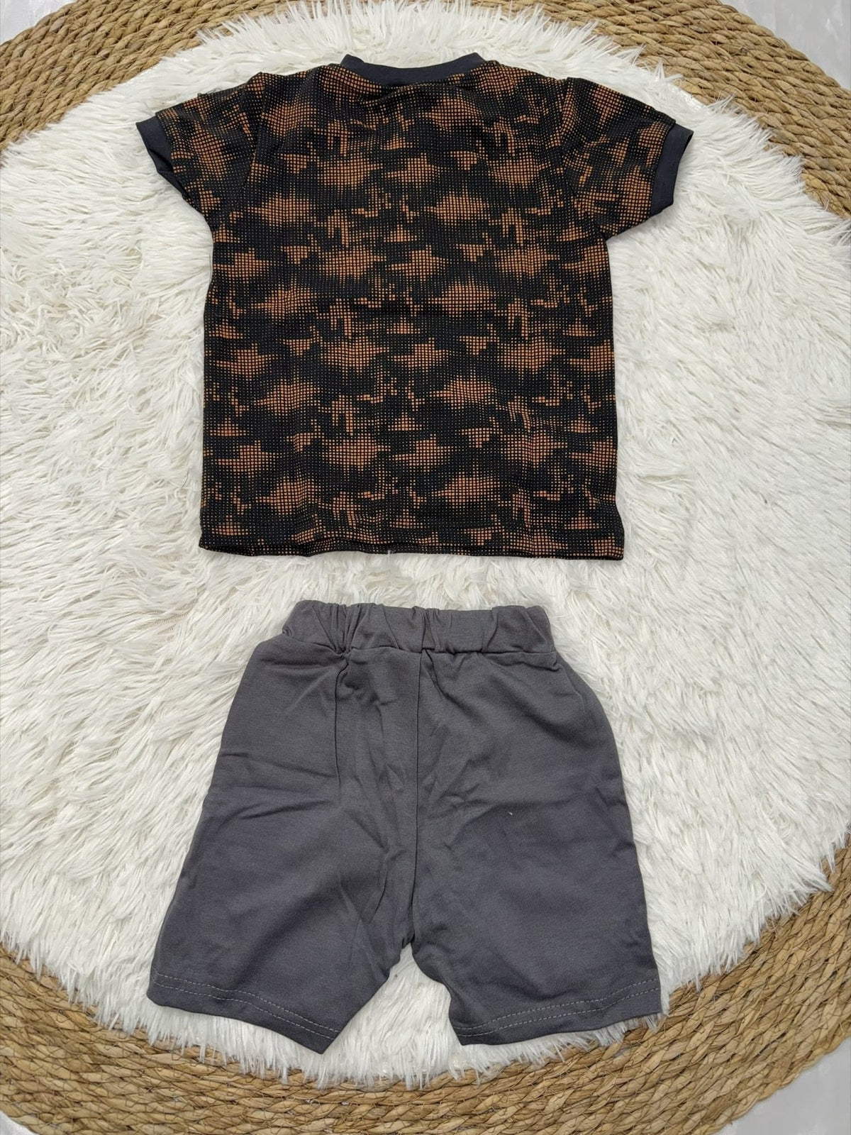 Patterned Black Polo Shorts Set – Boy (Contrast Gray Shorts)