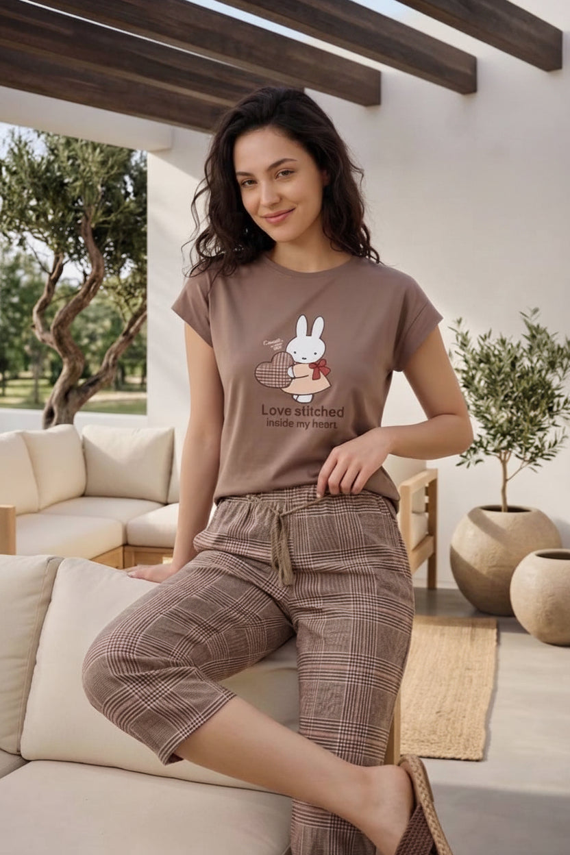 Women’s Brown Bunny Print Cotton Pajama Set – Short Sleeve T-Shirt & Plaid Capri Lounge Pants | Summer Sleepwear | SM5148