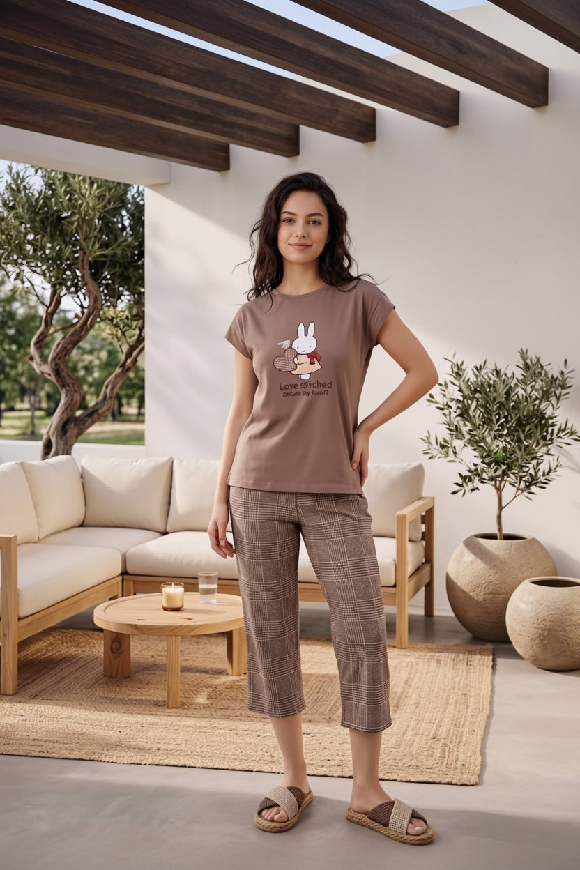 Women’s Brown Bunny Print Cotton Pajama Set – Short Sleeve T-Shirt & Plaid Capri Lounge Pants | Summer Sleepwear | SM5148