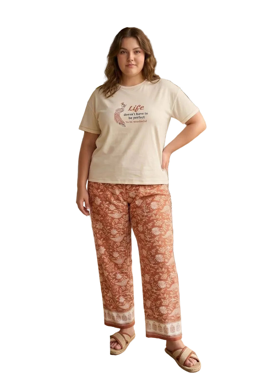 Women’s Plus Size Floral Pajama Set – Short Sleeve Graphic Tee & Printed Lounge Pants | Soft Summer Sleepwear |SM9144B