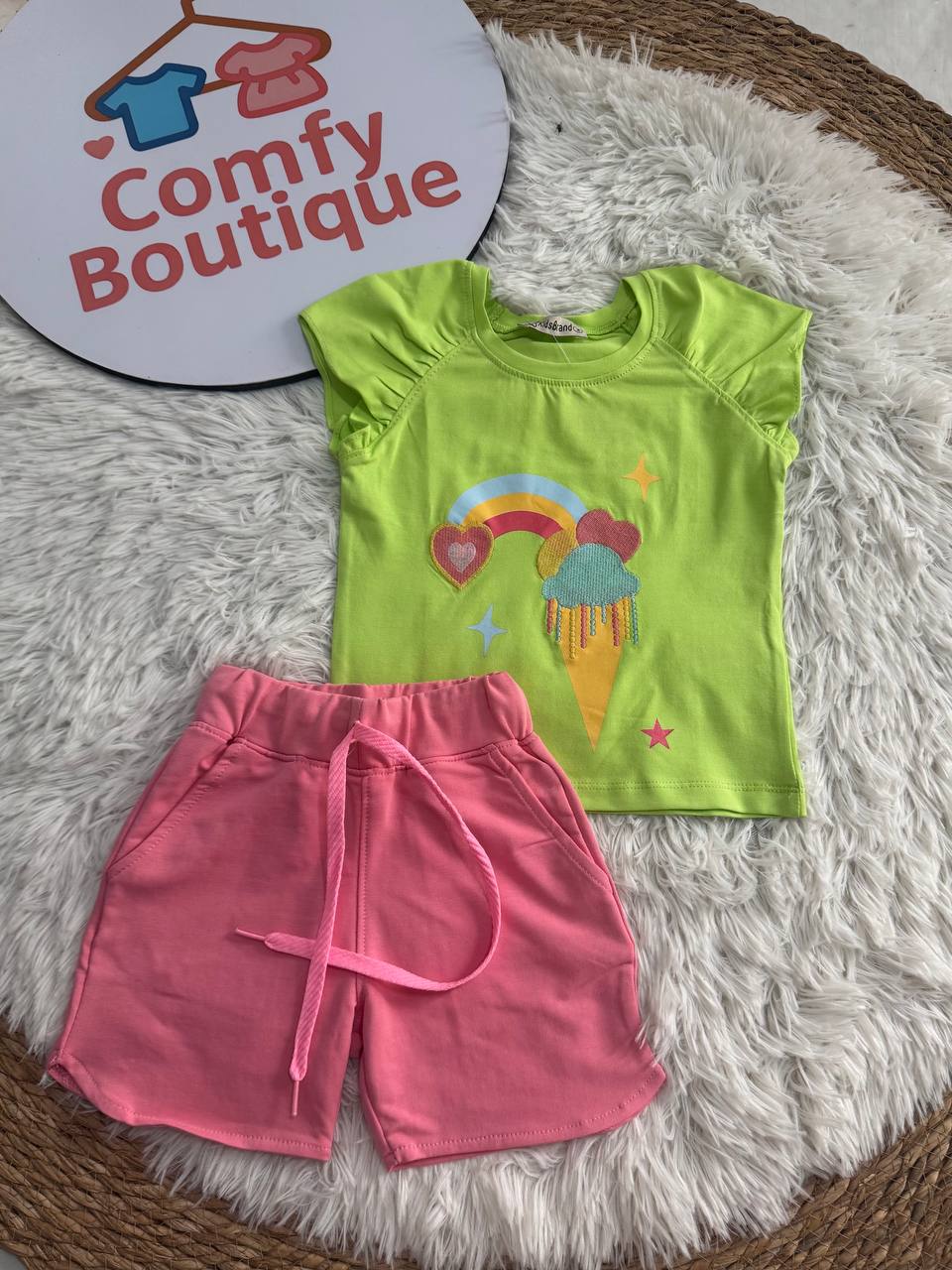Girls Playtime Outfit – Pastel Top & Comfy Shorts