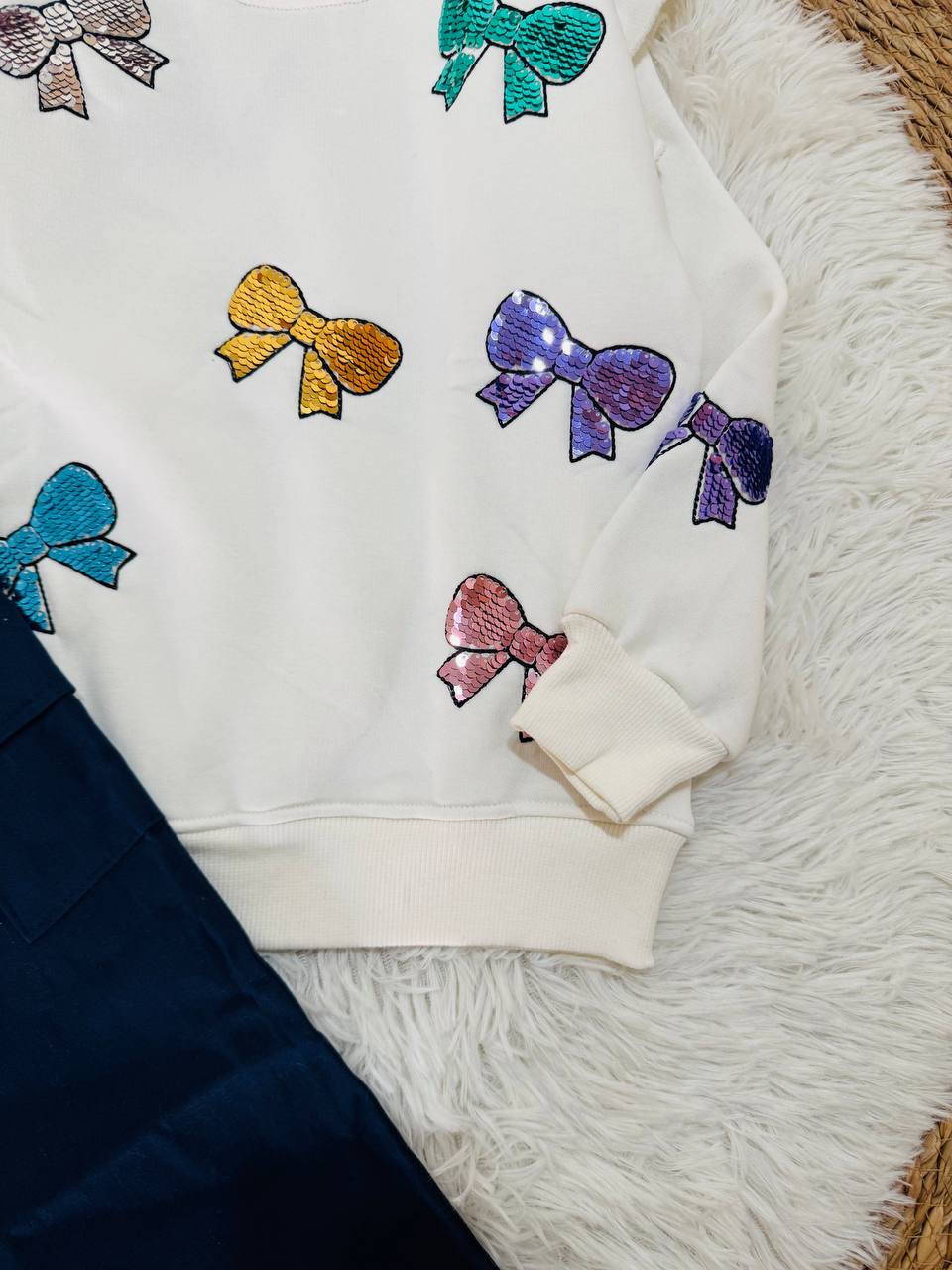 Girls’ Butterfly Embellished Sweatshirt & Navy Wide Leg Cargo Pants Set – Casual Kids Outfit, Long Sleeve |ZU313