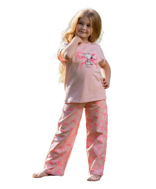 Girls Snoopy Pink Pajama Set – Soft & Playful Summer Sleepwear 🌸🐾MO4209
